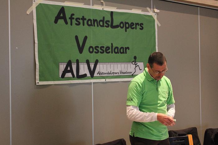 AV 025